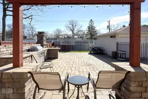 Exterior - 2808 Dove St, Rolling Meadows, IL 60008 photo 12 of 12