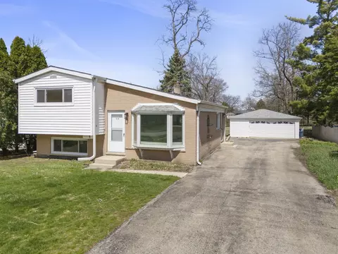 518 E North Broadway St, Lombard, IL 60148