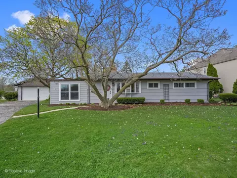 657 W Armitage Ave, Elmhurst, IL 60126