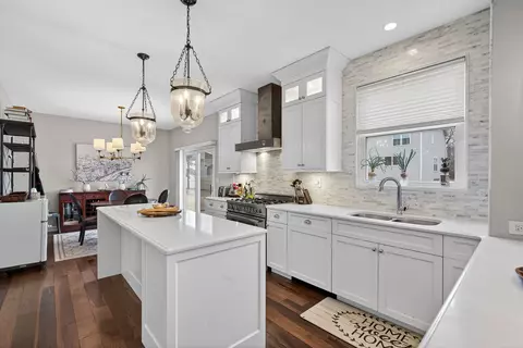 Kitchen - 5285 Shotkoski Dr, Hoffman Estates, IL 60192 photo 1 of 4