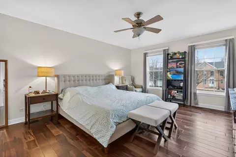 Bedroom - 5285 Shotkoski Dr, Hoffman Estates, IL 60192 photo 1 of 5