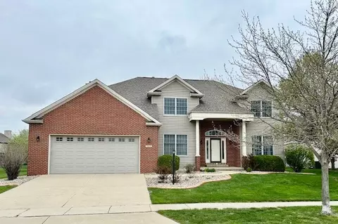 3009 Wynstone Dr, Champaign, IL 61822