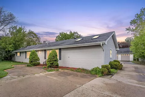 1275 Bloomingdale Rd, Glendale Heights, IL 60139