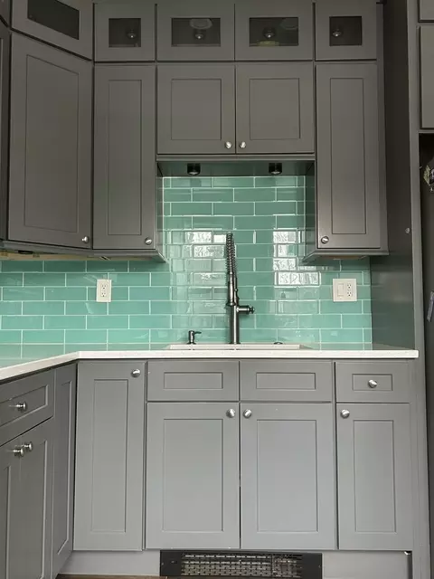 Kitchen - 3901 Custer Ave, Lyons, IL 60534 photo 1 of 2