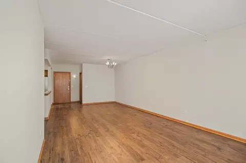 Living - 1327 E Washington St #309, Des Plaines, IL 60016 photo 1 of 3