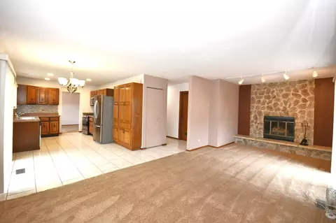 Living - 358 Thistle Dr, Bolingbrook, IL 60490 photo 1 of 3