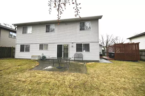 Exterior - 358 Thistle Dr, Bolingbrook, IL 60490 photo 2 of 5