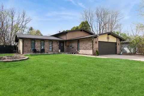 407 Greenfield Rd, Shorewood, IL 60404