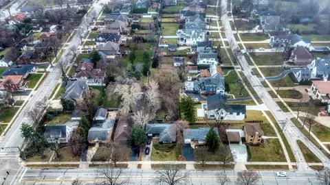 270 E Saint Charles Rd, Elmhurst, IL 60126 photo 20