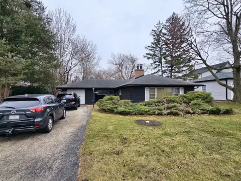 270 E Saint Charles Rd, Elmhurst, IL 60126 photo 2