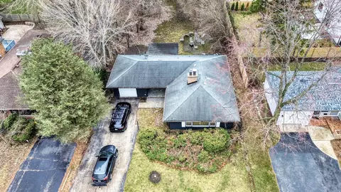 270 E Saint Charles Rd, Elmhurst, IL 60126 photo 12