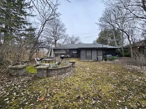 270 E Saint Charles Rd, Elmhurst, IL 60126 photo 7