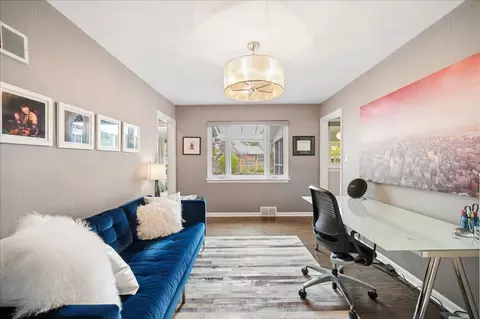 Other - 912 Hunter Rd, Wilmette, IL 60091 photo 2 of 7