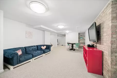 Other - 912 Hunter Rd, Wilmette, IL 60091 photo 4 of 7