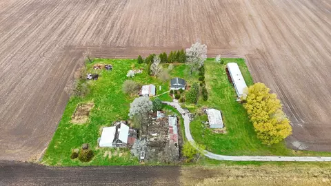 18995 N 2300th Ave, Geneseo, IL 61254