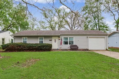 2405 Lawndale Dr, Champaign, IL 61821