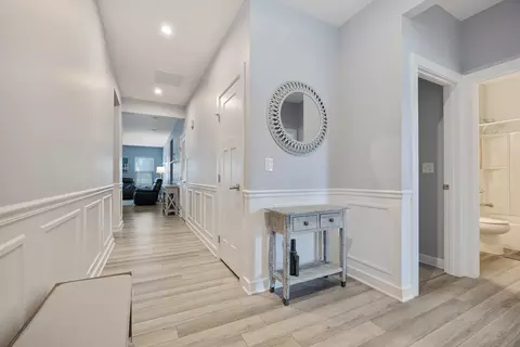 Entry Way - 3650 Reddington Cir, Elgin, IL 60124 photo 2 of 4
