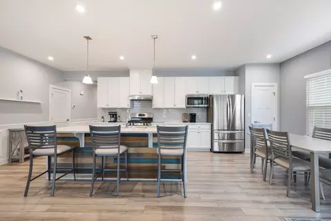 Kitchen - 3650 Reddington Cir, Elgin, IL 60124 photo 1 of 3