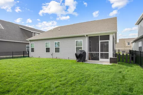 Exterior - 3650 Reddington Cir, Elgin, IL 60124 photo 4 of 6