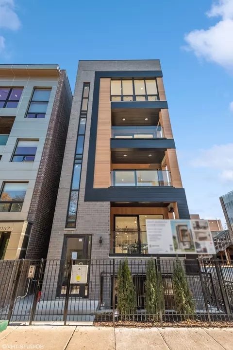 3035 N Sheffield Ave #2, Chicago, IL 60657