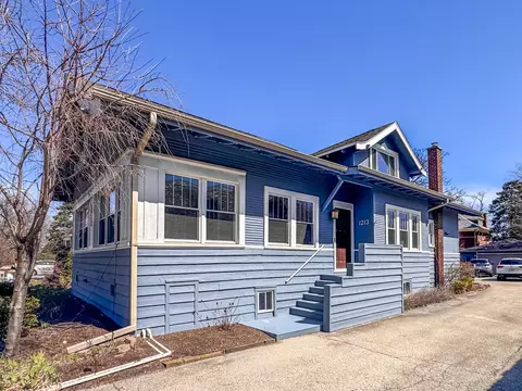 1213 E Prairie Ave, Des Plaines, IL 60016 photo 2