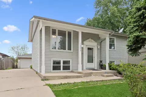16242 92nd Ave, Orland Hills, IL 60487