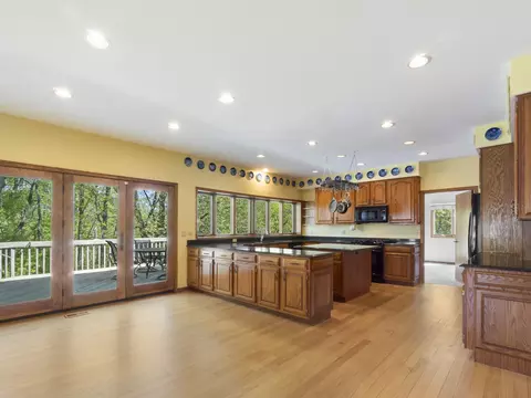 Kitchen - 2772 Glendower Ter, Elgin, IL 60124 photo 2 of 3