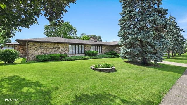 2101 N Center St, Crest Hill, IL 60403