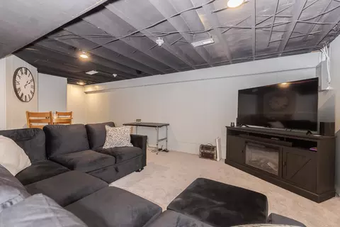 Living - 1715 King Dr #C, Normal, IL 61761 photo 4 of 4