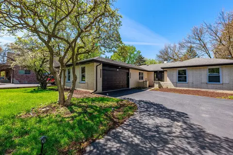 5 S254 Middle Rd, Naperville, IL 60563