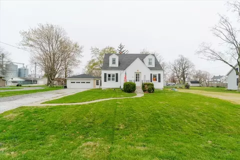 105 Detweiller St, Congerville, IL 61729