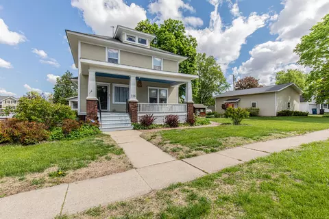 225 W Central Ave, Princeton, IL 61356