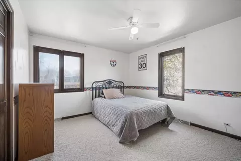 Bedroom - 134 Amherst Dr, Bartlett, IL 60103 photo 2 of 4