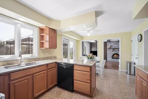 Kitchen - 134 Amherst Dr, Bartlett, IL 60103 photo 3 of 3