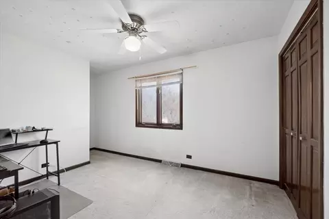 Bedroom - 134 Amherst Dr, Bartlett, IL 60103 photo 4 of 4