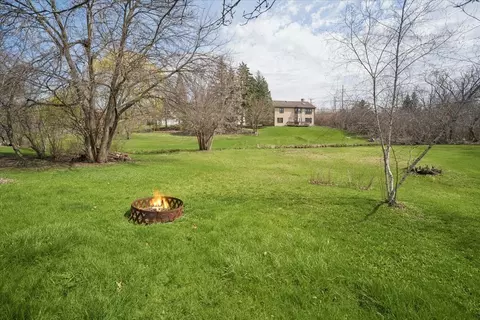 Exterior - 134 Amherst Dr, Bartlett, IL 60103 photo 4 of 5