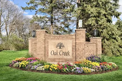 35 Oak Creek Dr, Yorkville, IL 60560