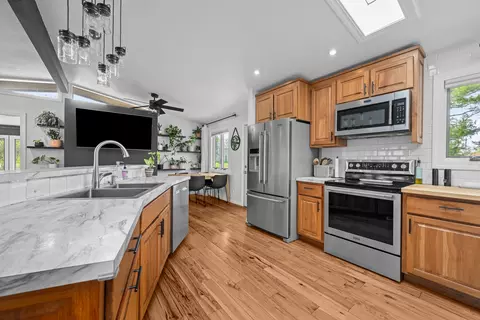 Kitchen - 237 Birch Pl, Kewanee, IL 61443 photo 3 of 4