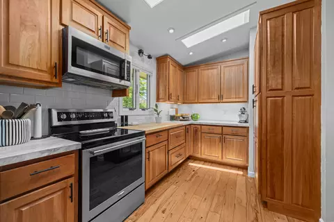 Kitchen - 237 Birch Pl, Kewanee, IL 61443 photo 2 of 4