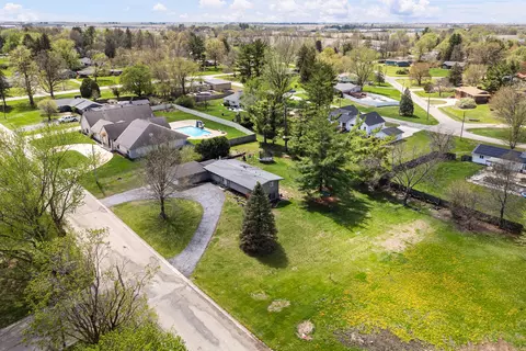 View/Area - 237 Birch Pl, Kewanee, IL 61443 photo 3 of 5