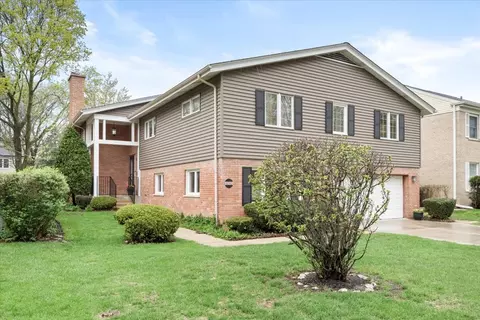 9242 Ridgeway Ave, Evanston, IL 60203