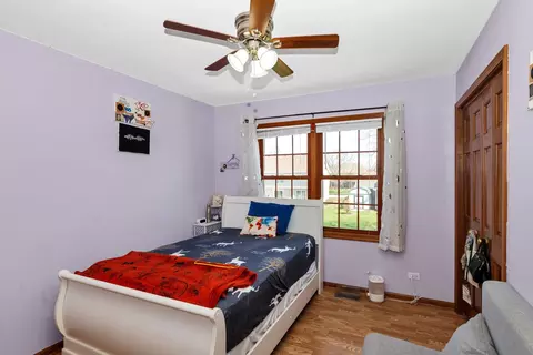 Bedroom - 3916 Nighthawk Ct, Naperville, IL 60540 photo 6 of 6