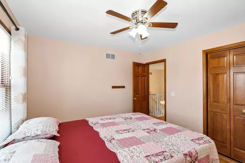 Bedroom - 3916 Nighthawk Ct, Naperville, IL 60540 photo 5 of 6