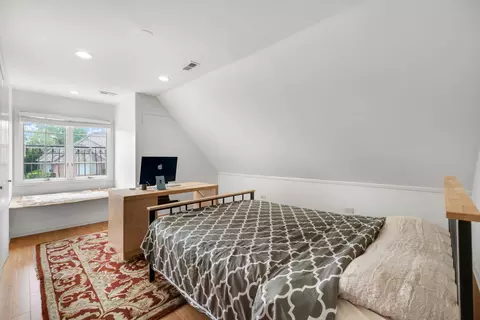 Bedroom - 910 Red Fox Ln, Oak Brook, IL 60523 photo 4 of 4