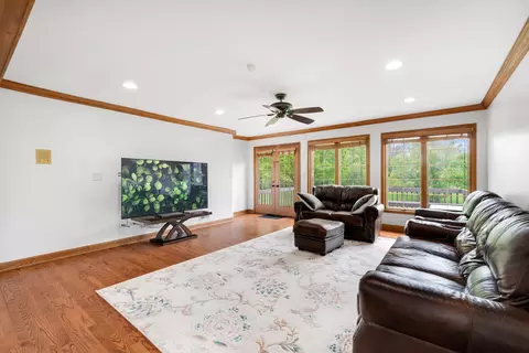 Living - 910 Red Fox Ln, Oak Brook, IL 60523 photo 2 of 2