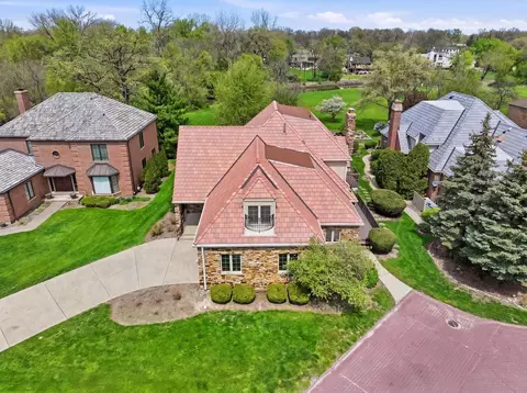 View/Area - 910 Red Fox Ln, Oak Brook, IL 60523 photo 6 of 9
