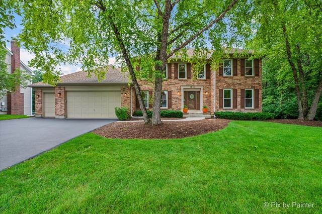 1661 Kensington Dr, Algonquin, IL 60102