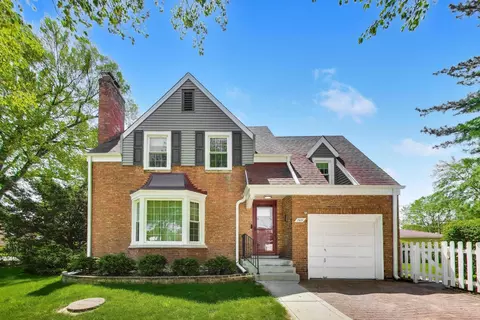 5601 Carol Ave, Morton Grove, IL 60053