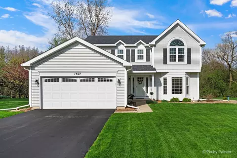 1567 Haines Dr, Batavia, IL 60510