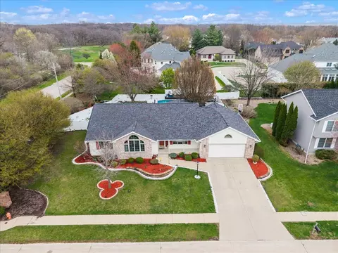 3402 76th St, Moline, IL 61265